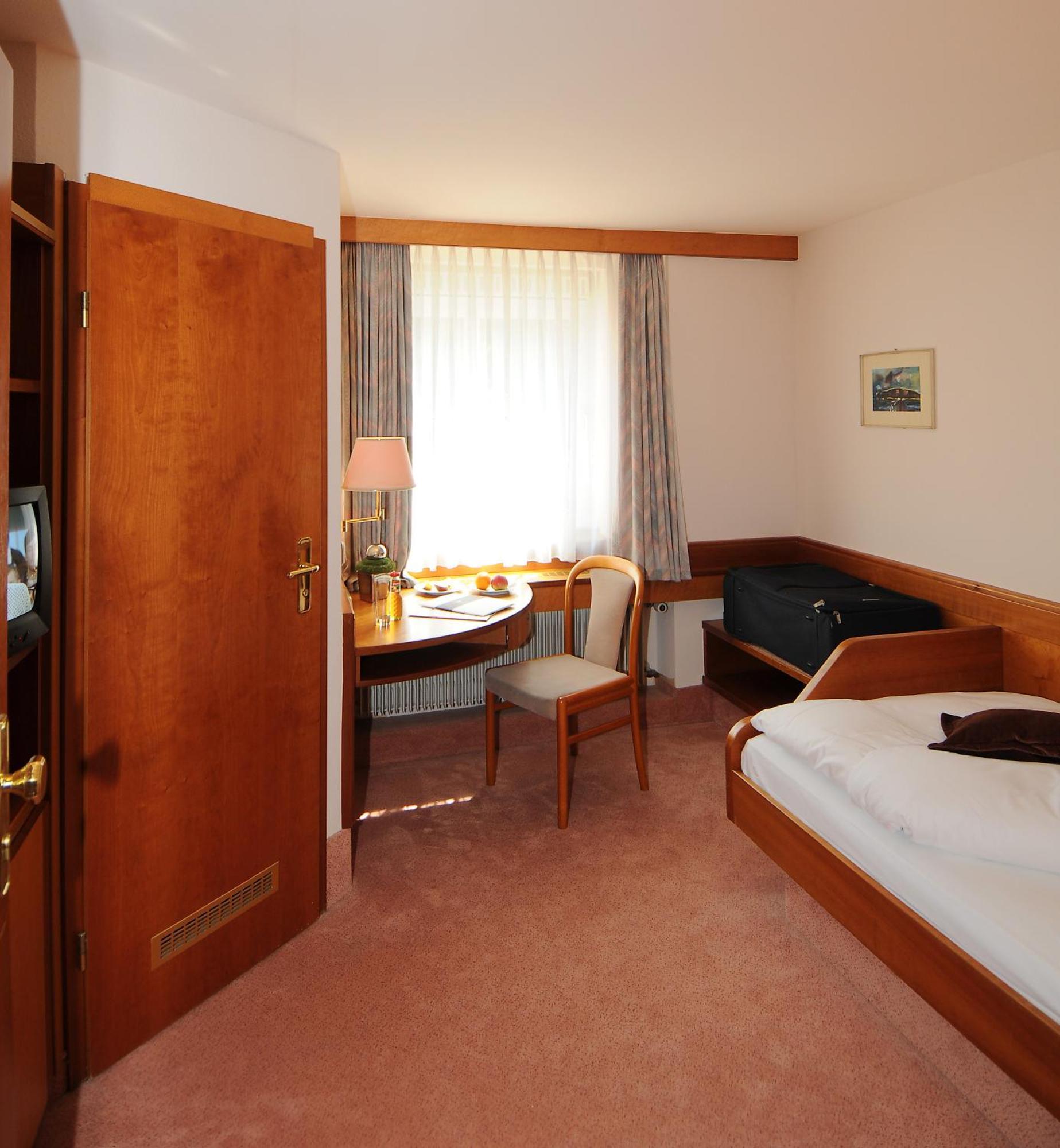 Hotel Brielhof Хехинген Экстерьер фото
